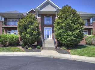 15306 Royal Troon Ave #10, Louisville, KY 40245