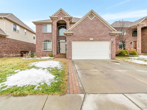 14868 Big Lake Dr, Shelby Township, MI 48315