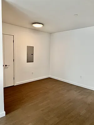 Rented by Modern Spaces | media 11