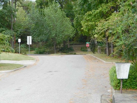 5th image of 109 Emerald Lake Dr