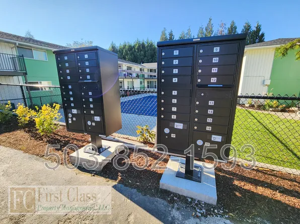 WESTVIEW TERRACE, 8860 SW Cashmur Ln APT 6, Portland, OR 97225