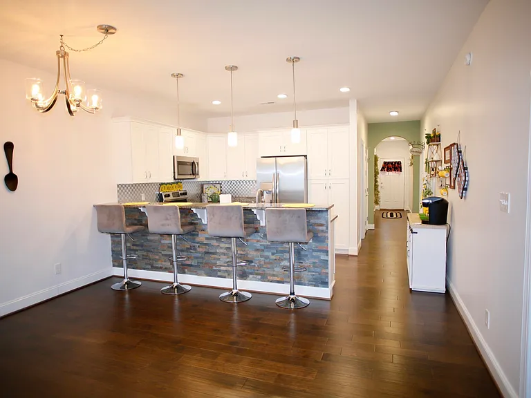 1313 Emerald View Ct — Photo 5