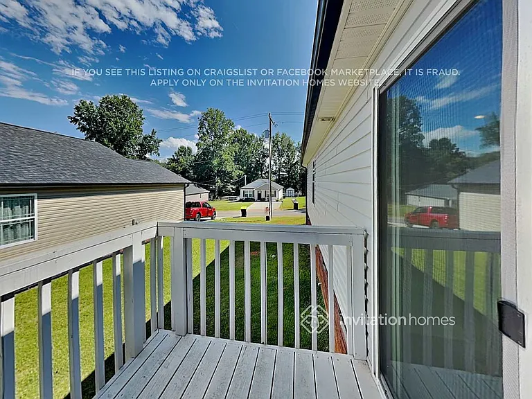 1125 Roberts St — Photo 17