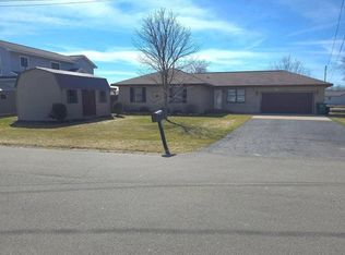 102 Dockside Dr, Houghton Lake, MI