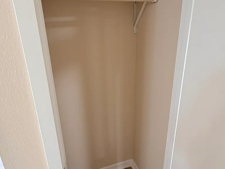 8435 Hearth Dr — Photo 18