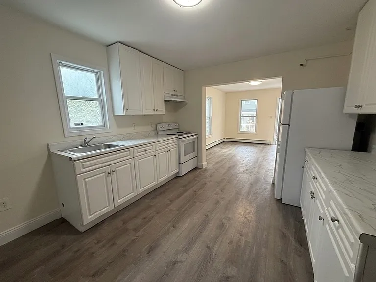 728 Ann St #728 — Photo 4