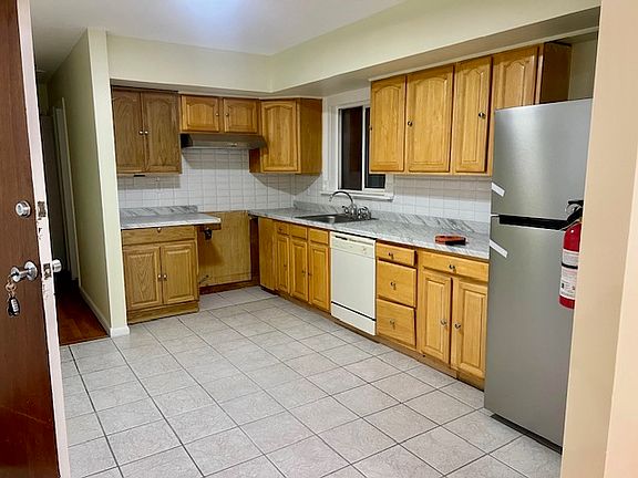 4th image of 6511 Madison St #3