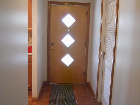 Foyer/Entry
