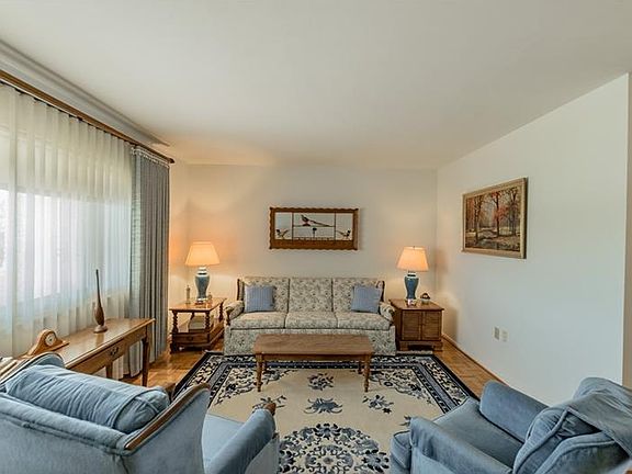 3rd image of 1705 Lehigh Cir