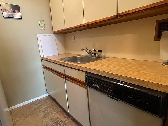 4th image of 1360 Ocean Pkwy APT 7D
