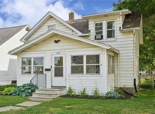 1129 16th Ave SW, Cedar Rapids, IA 52404