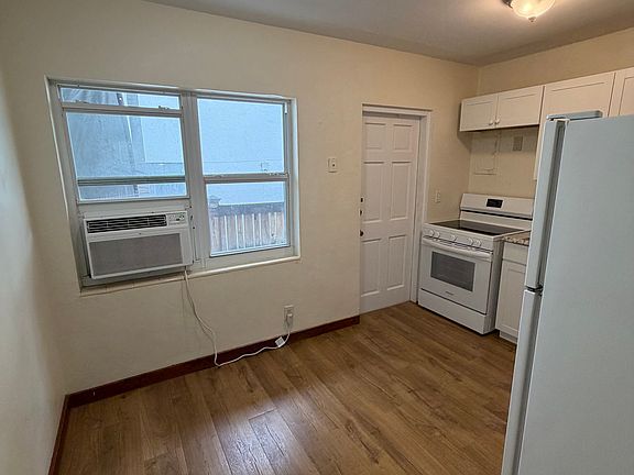 2nd image of 1721 Josephine St #A