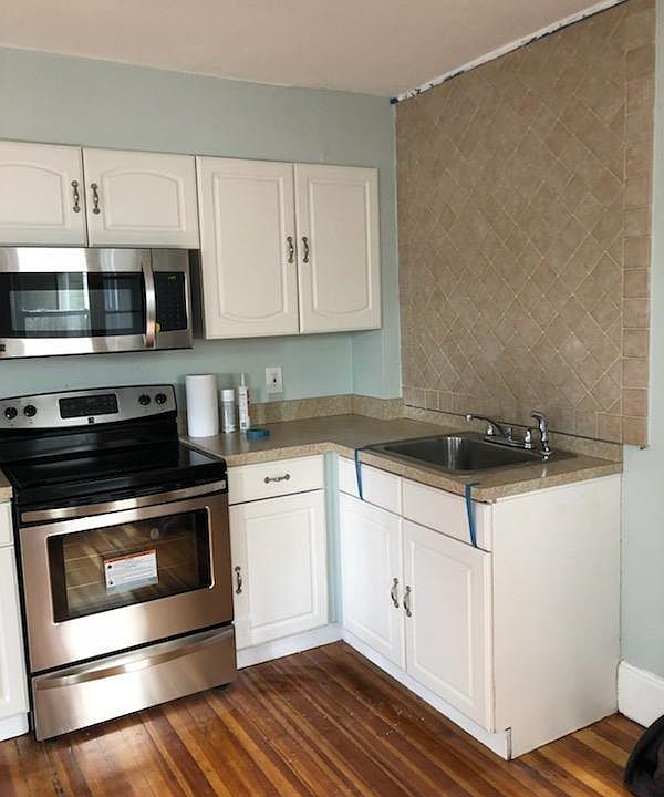 2nd image of 134 Greenmanville Ave #1