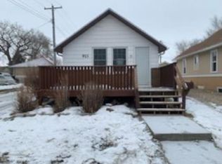 911 E Sweet Ave, Bismarck, ND 58504