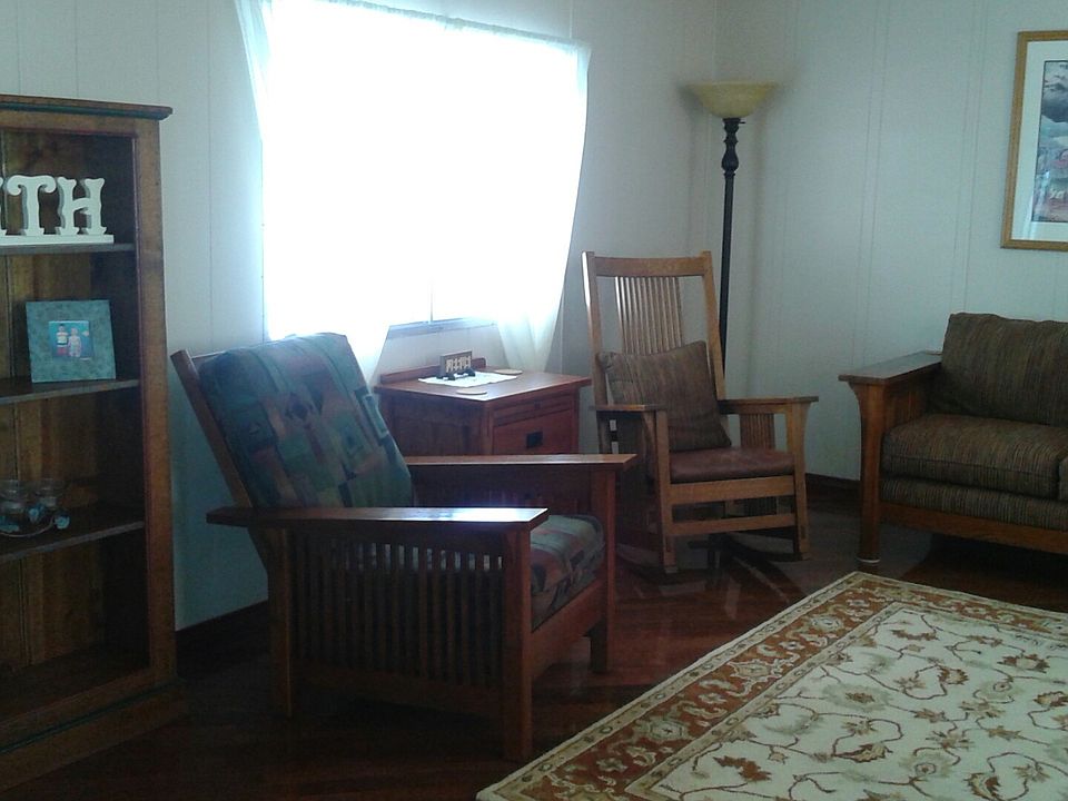 2nd image of 1284 Lynwood St