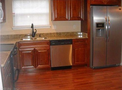2nd image of 1053 Mill Pond Ct