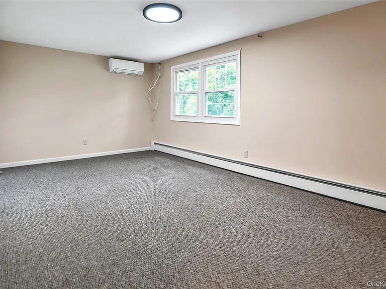 40 Seabrook Ln — Photo 9