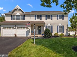 94 Chancery Rd, Langhorne, PA 19047