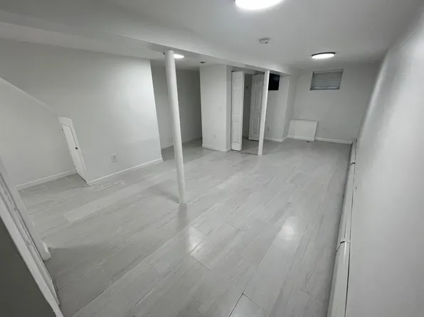 6039 Palisade Avenue image 2 of 7