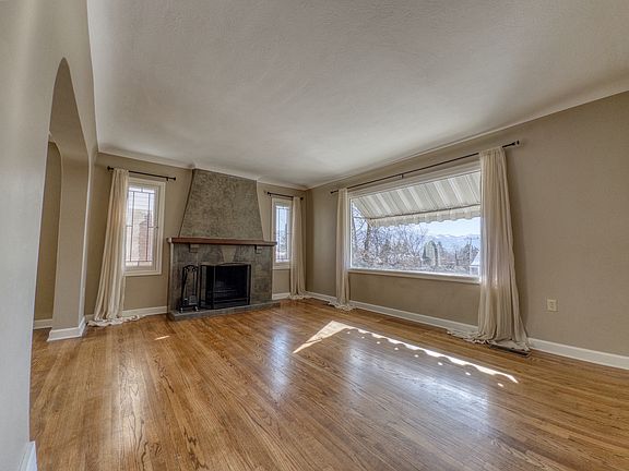 5th image of 483 E 8th Ave #A