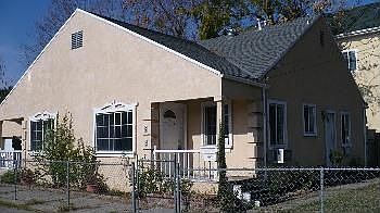 2nd image of 341 E Oak St