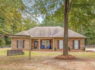 60 Oak Ridge Ln, Talladega, AL 35160