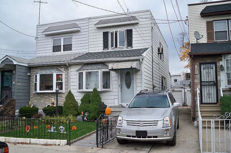 1st image of 1443 E 53rd St