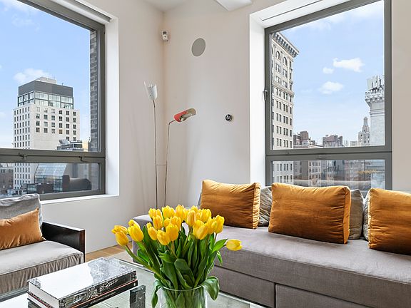 4th image of 74 5th Ave APT 11A