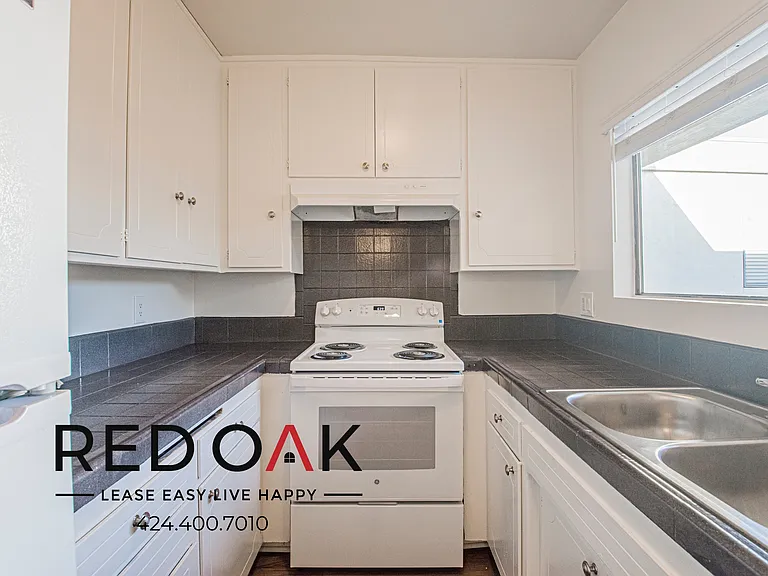 1539 N Alexandria Ave #308 — Photo 13