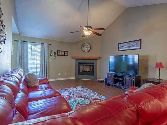 5th image of 510 W Aster Ave