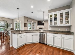 313 13th Ave SW, Mount Vernon, IA 52314
