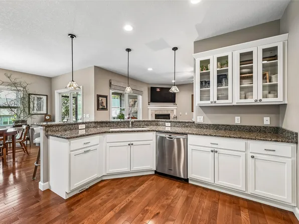 313 13th Ave SW, Mount Vernon, IA 52314