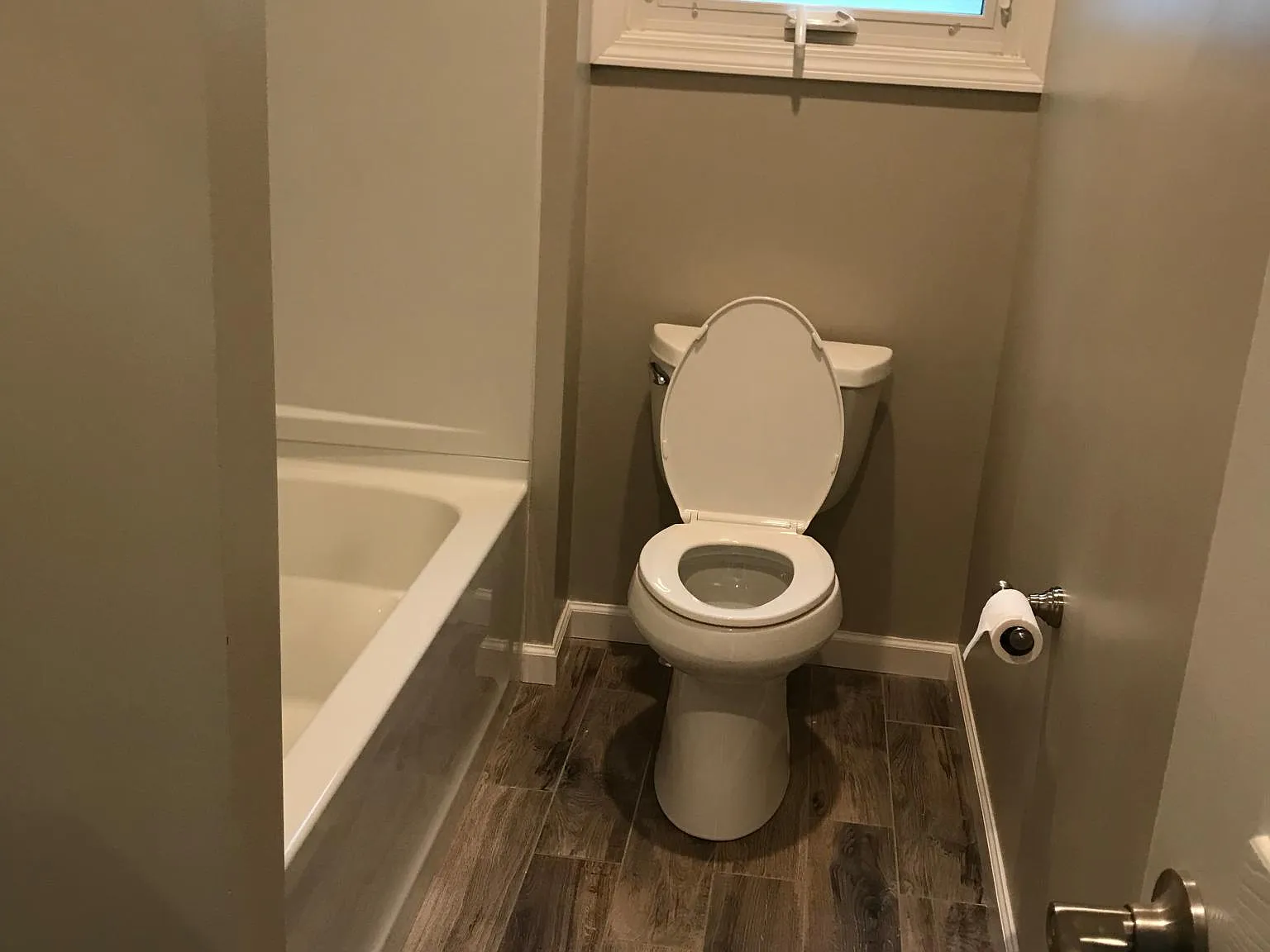 1 bed, 800 sqft, $1,200 — Photo 4