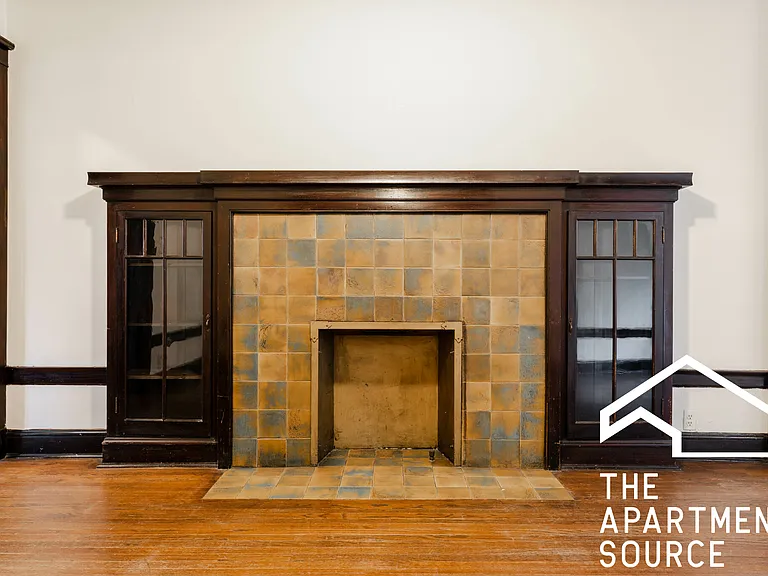 2426 N Sawyer Ave #1W — Photo 4