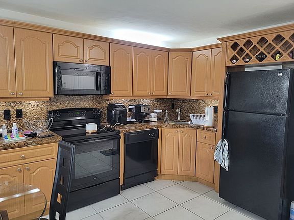 3rd image of 14201 N Kendall Dr #103D
