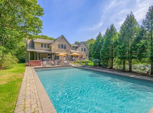 23 Arbutus Rd, Quogue, NY 11959