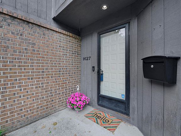 4th image of 1627 Coppertree Rd