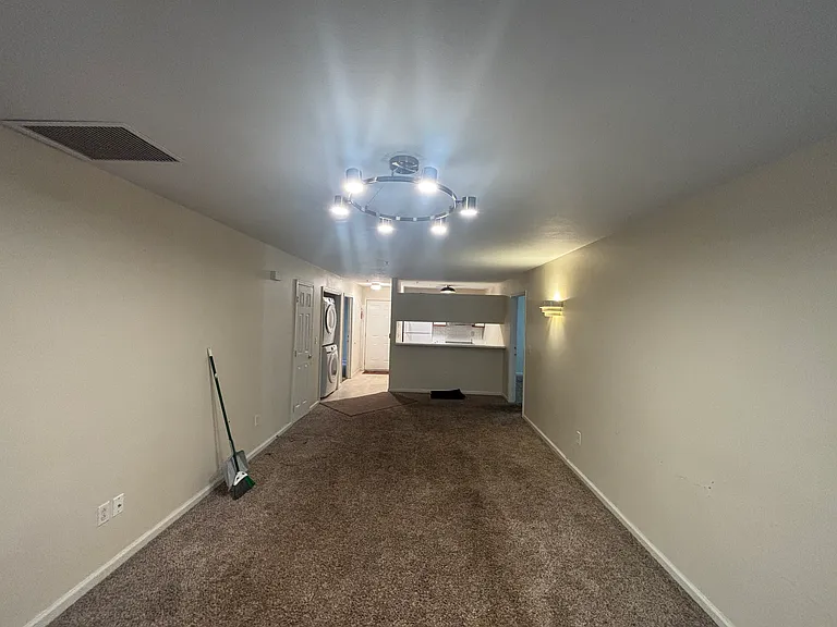 6101 University Commons Dr — Photo 4