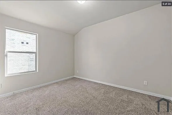523 Rock Creek Dr — Photo 8