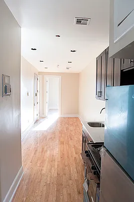 Rented by Loom Group | media 32