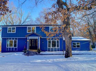 86 Old Wildwood Rd, Saint Paul, MN 55115