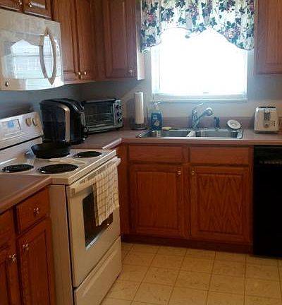 4th image of 235 Tudor Dr