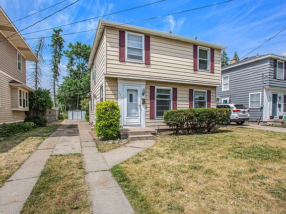 2nd image of 731 Ardmore St SE