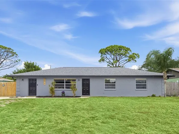 3670 Sunset Beach Dr, Venice, FL 34293