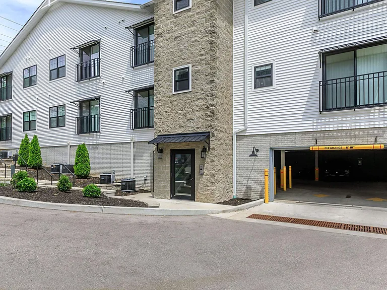 Smith Flats — Photo 9