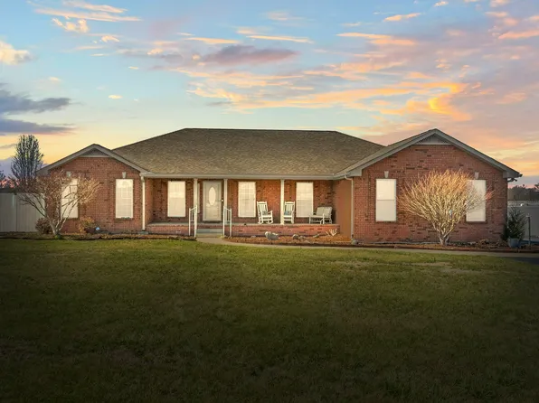 822 Spring Creek Ln, Lebanon, TN 37090