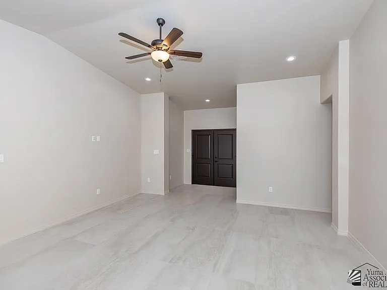 12633 E 51st Pl — Photo 2