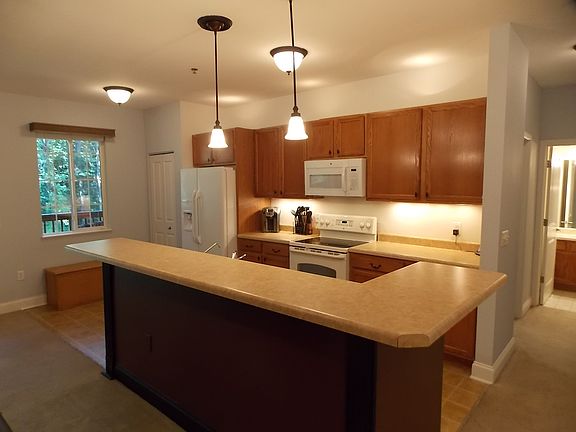3rd image of 8469 S. Ashbury Ln. #103