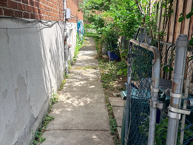 7837 Martin Grove Rd #BASEMENT — Photo 14