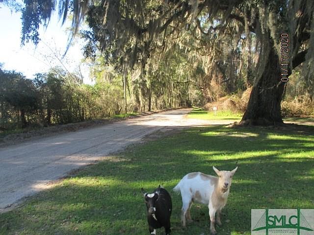 2nd image of 320 Harden Rd